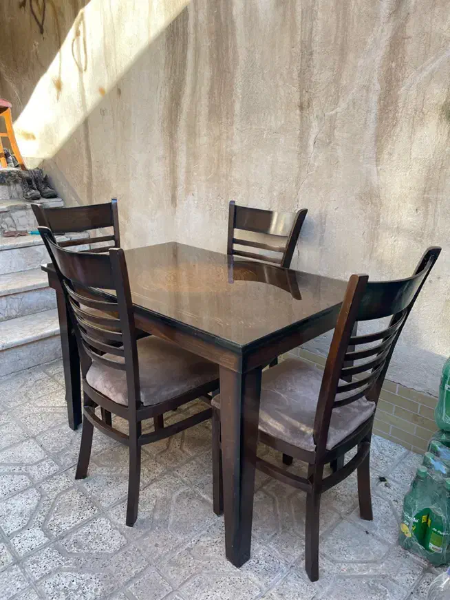 میز نهار خوری ۴نفره در حد نو|میز و صندلی غذاخوری|مشهد, رسالت|دیوار