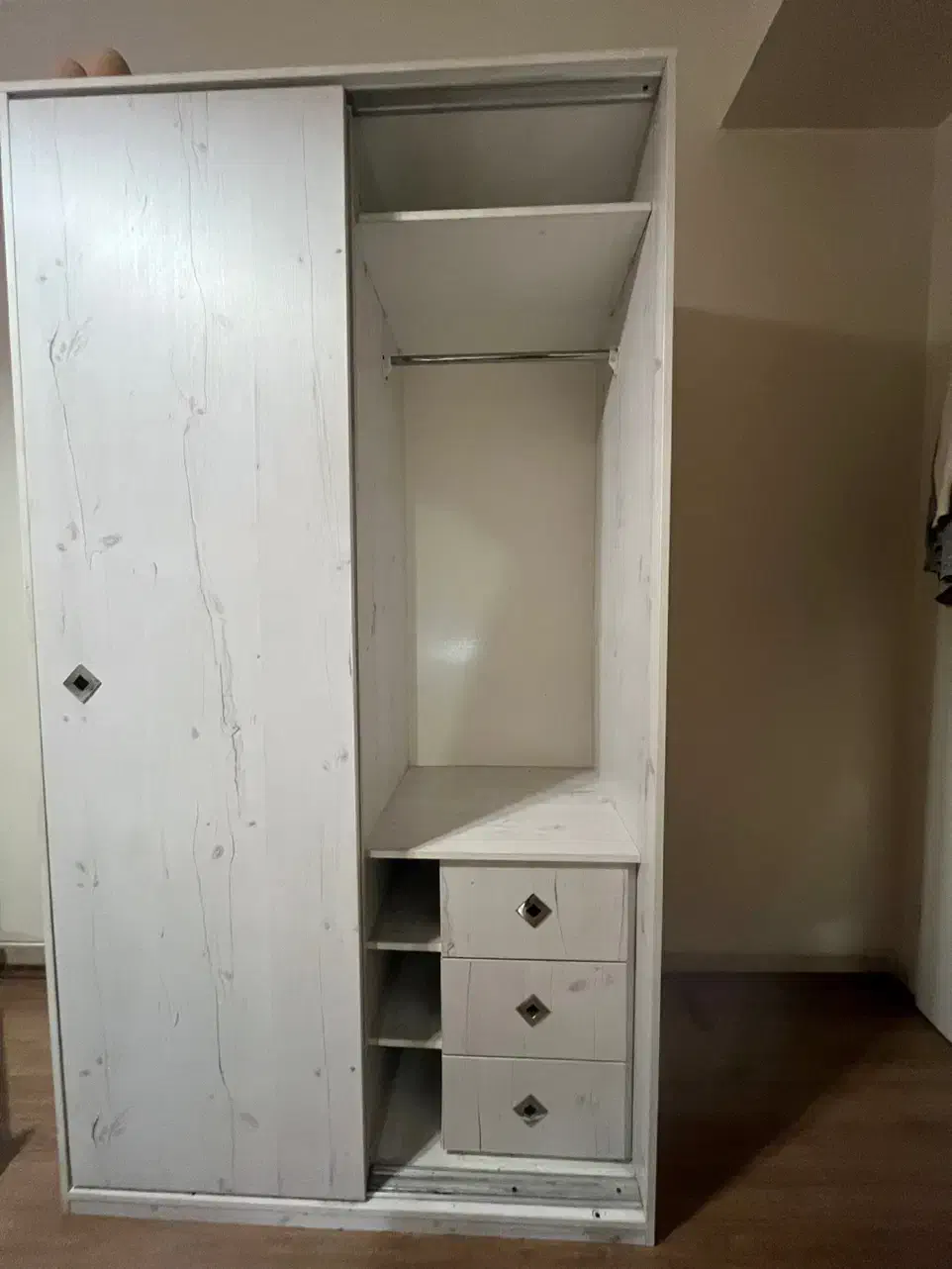 کمد لباس سفید و طوسی رنگ ، درب‌ها کشوئی|جاکفشی، کمد، دراور|تهران, امامت|دیوار