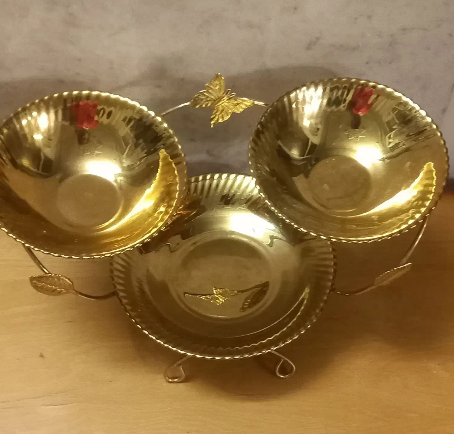 شیرینی خوری ۳ طبقه|ظروف سرو و پذیرایی|نجف‌آباد, امام خمینی|دیوار