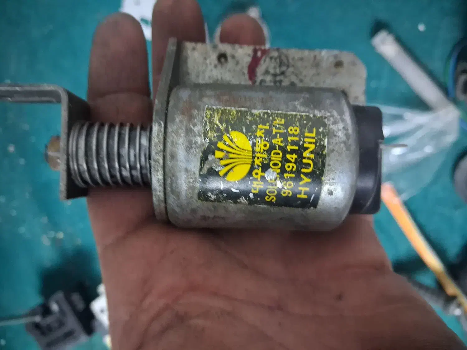 لوازم موتور وماشین|قطعات یدکی و لوازم جانبی|یزد, |دیوار