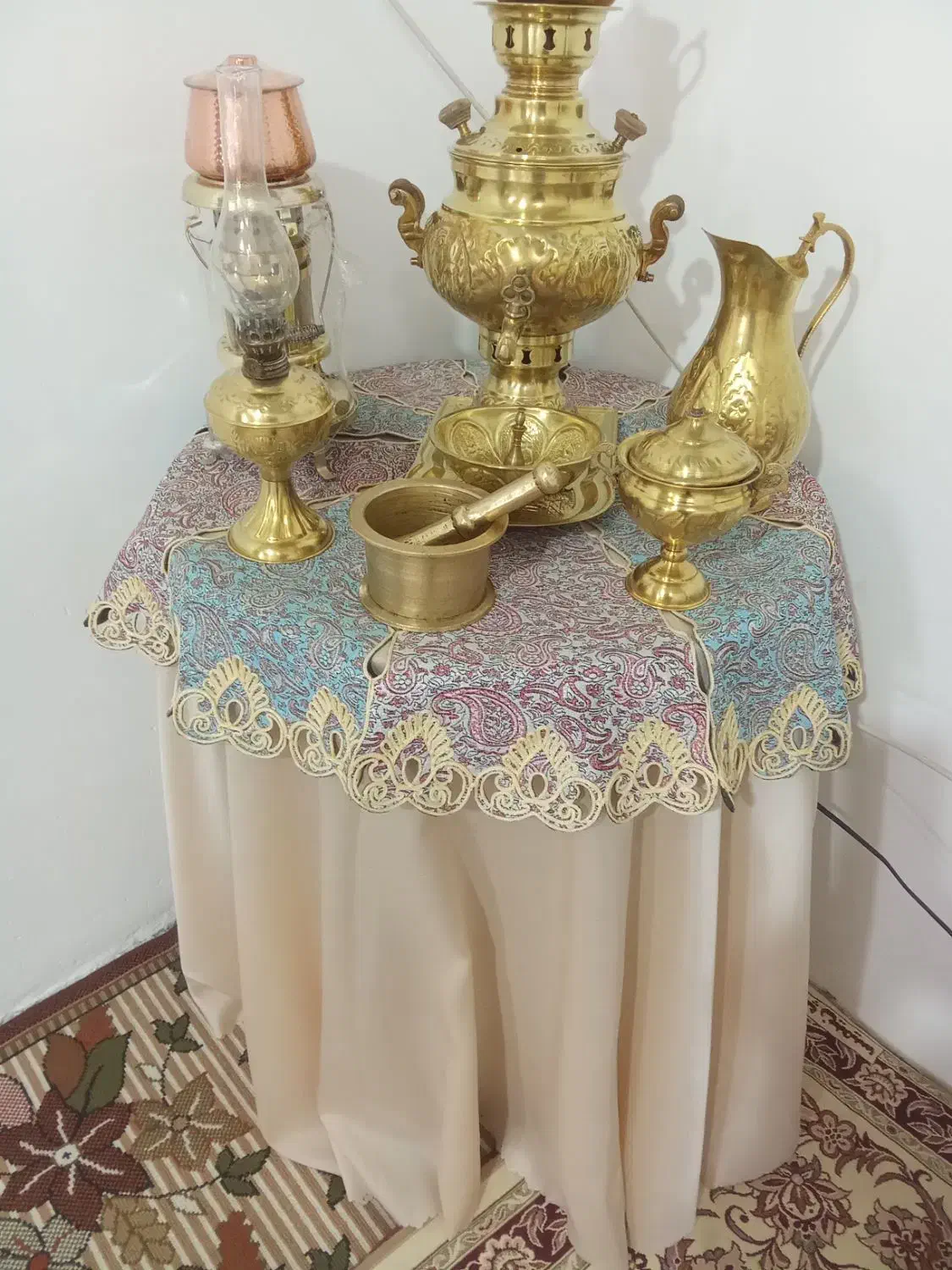 میز خاطر ه|میز و صندلی غذاخوری|بروجرد, |دیوار