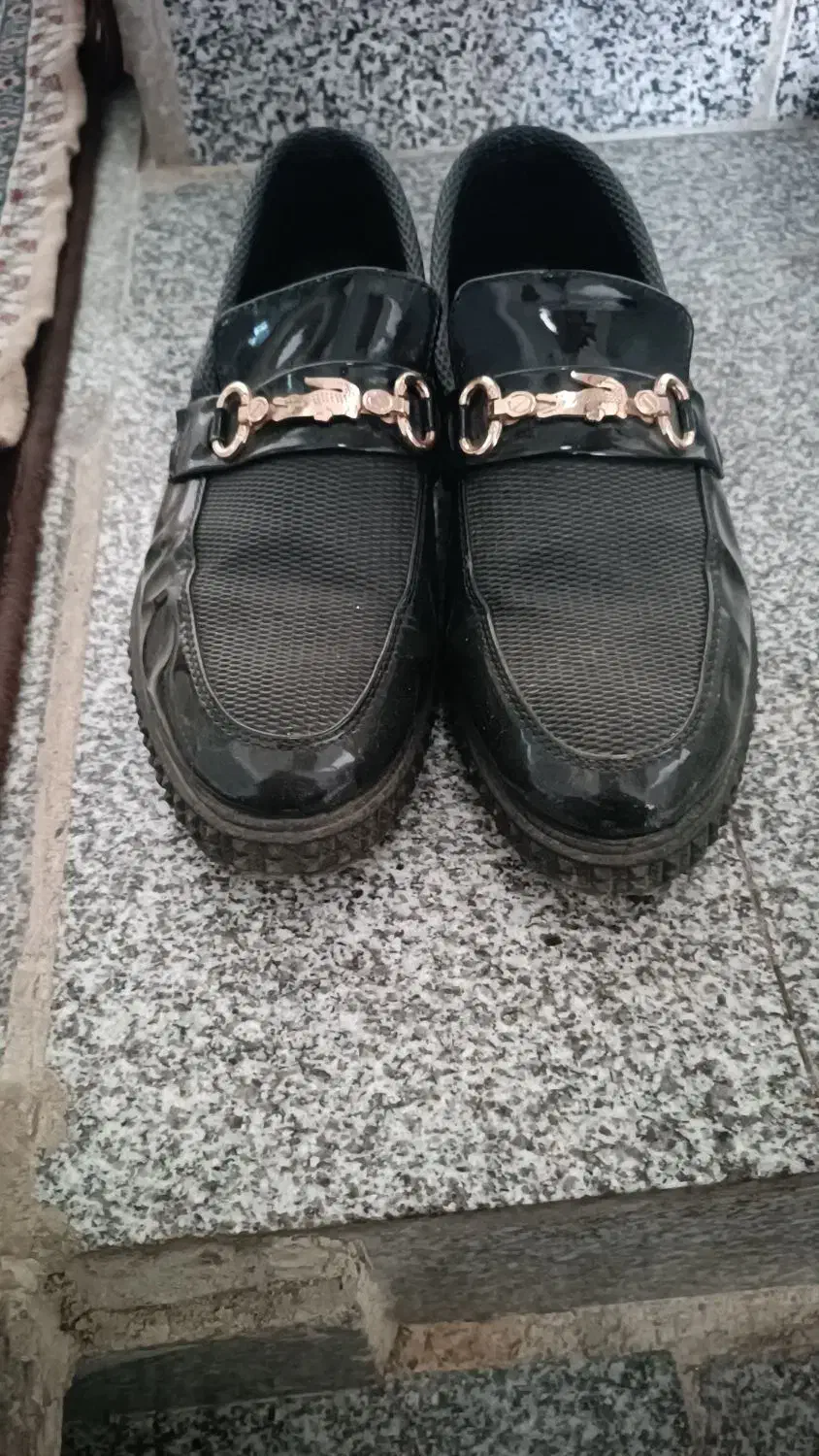 کفش های مردانه|کیف، کفش، کمربند|قم, چهل درخت|دیوار