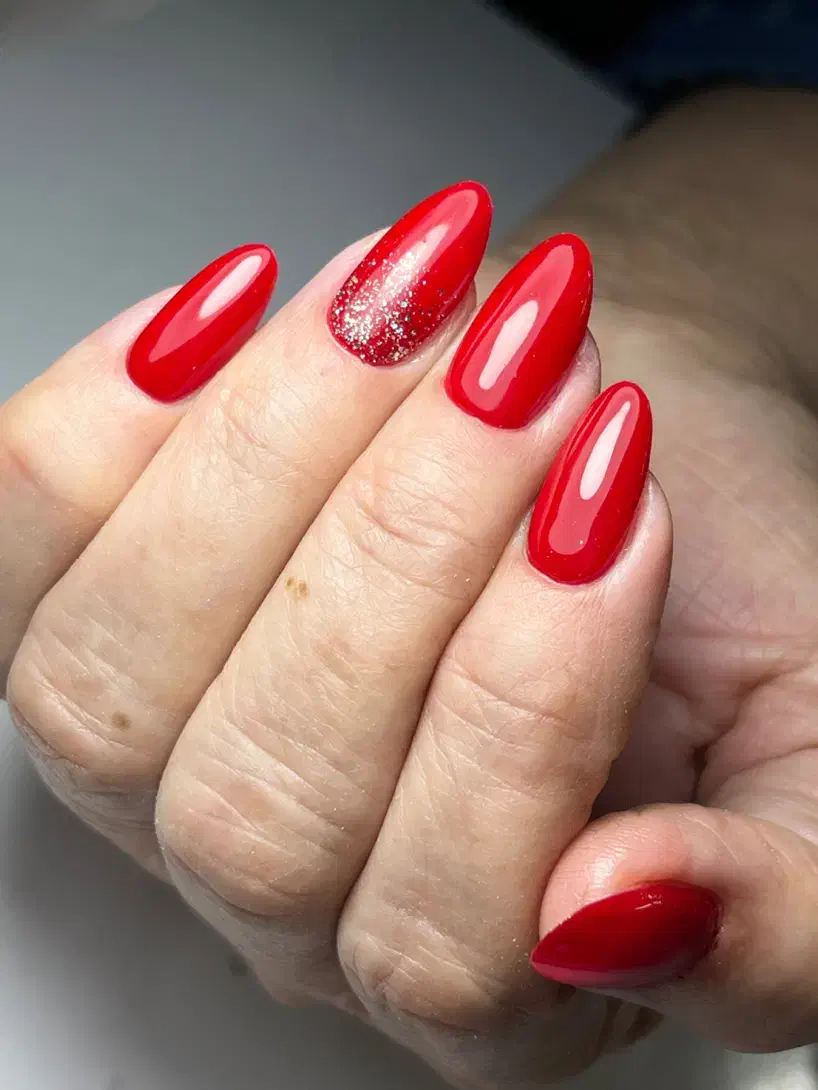 کاشت ناخن|خدمات آرایشگری و زیبایی|بجنورد, |دیوار