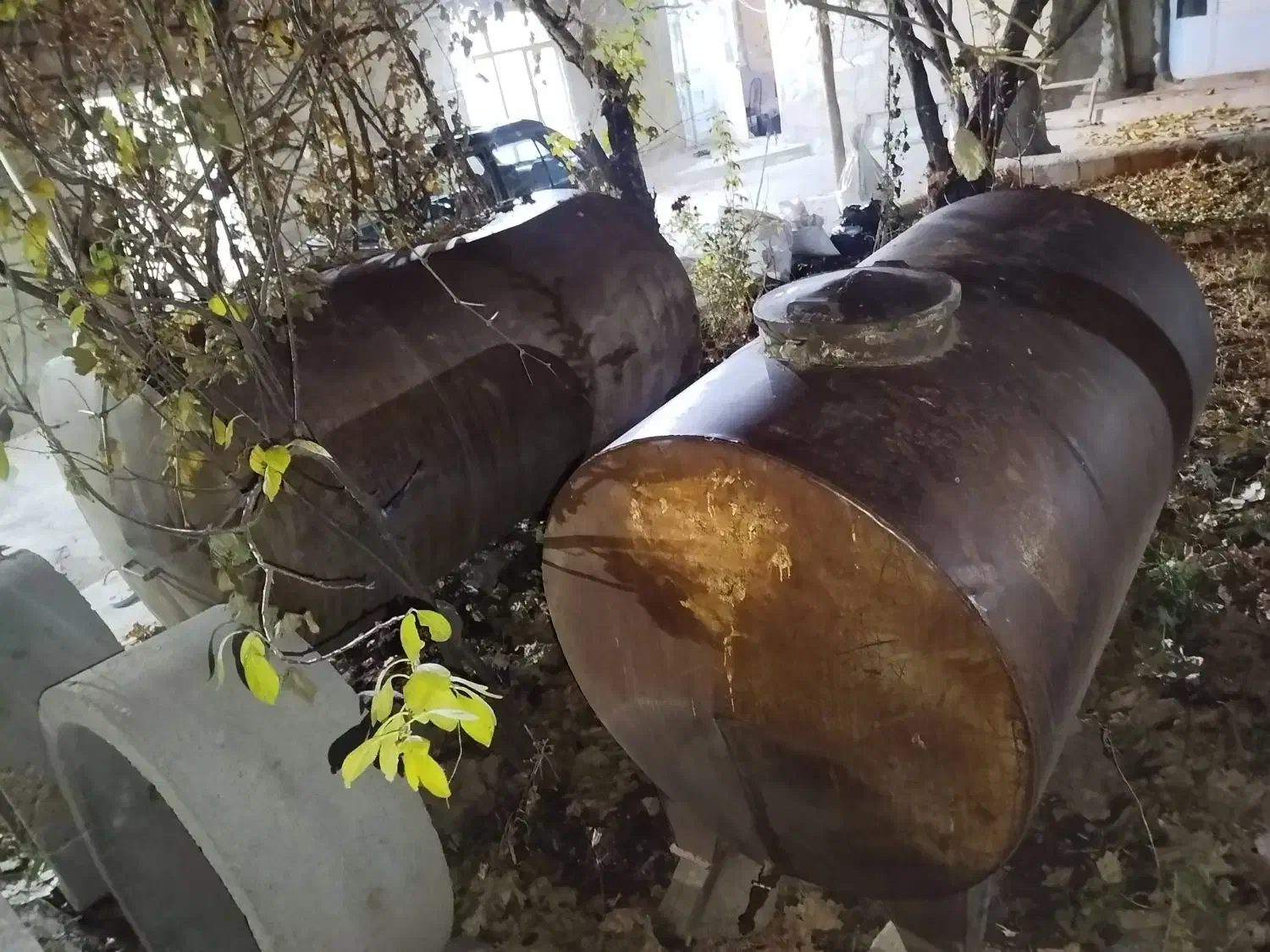 تانکر۵۰۰۰و۳۰۰۰خیلی ضخیم قدیمی|مصالح و تجهیزات ساختمان|هشترود, |دیوار