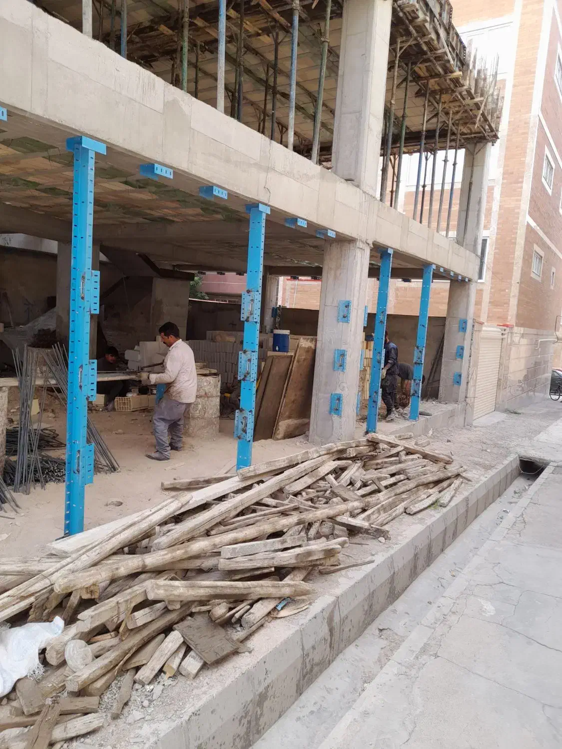 جوشکاری والپست نبش کشی|خدمات پیشه و مهارت|تبریز, |دیوار