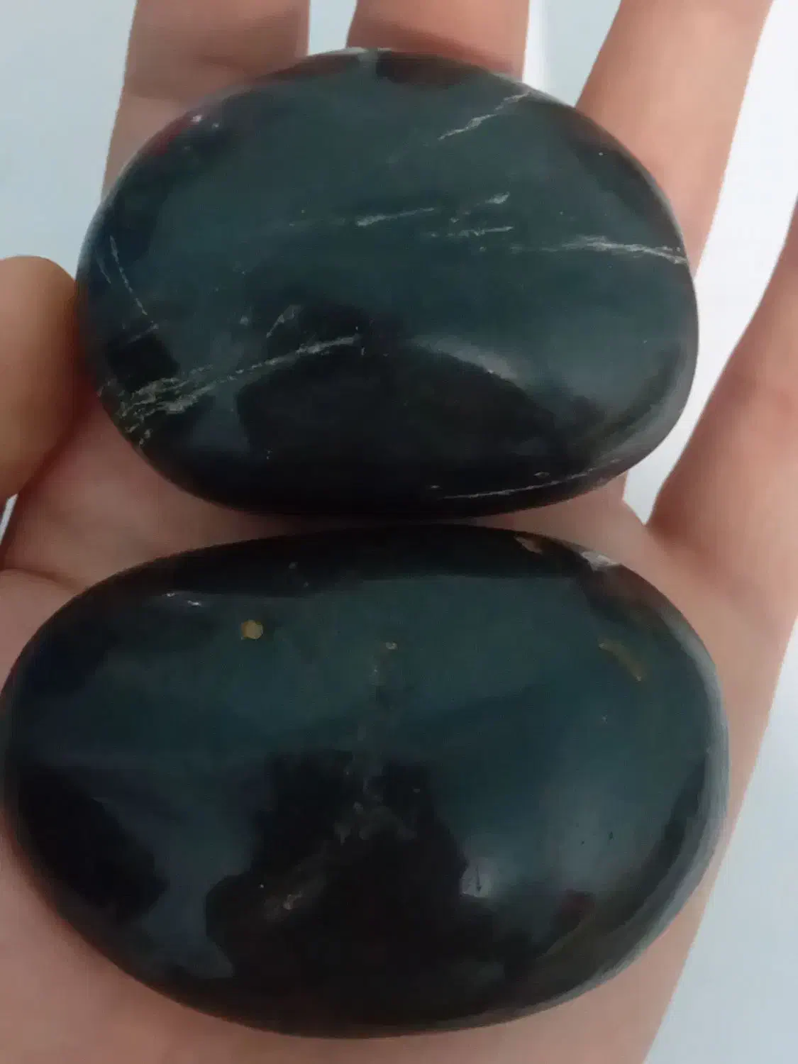 سنگ سیاه|کلکسیون اشیاء عتیقه|رشت, بازار|دیوار