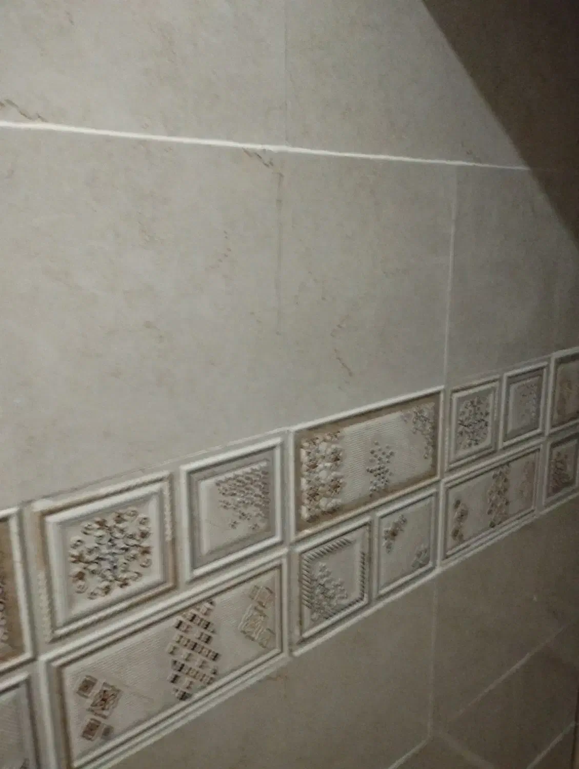 کاشی کاری پاره وقت|خدمات پیشه و مهارت|اردکان, |دیوار