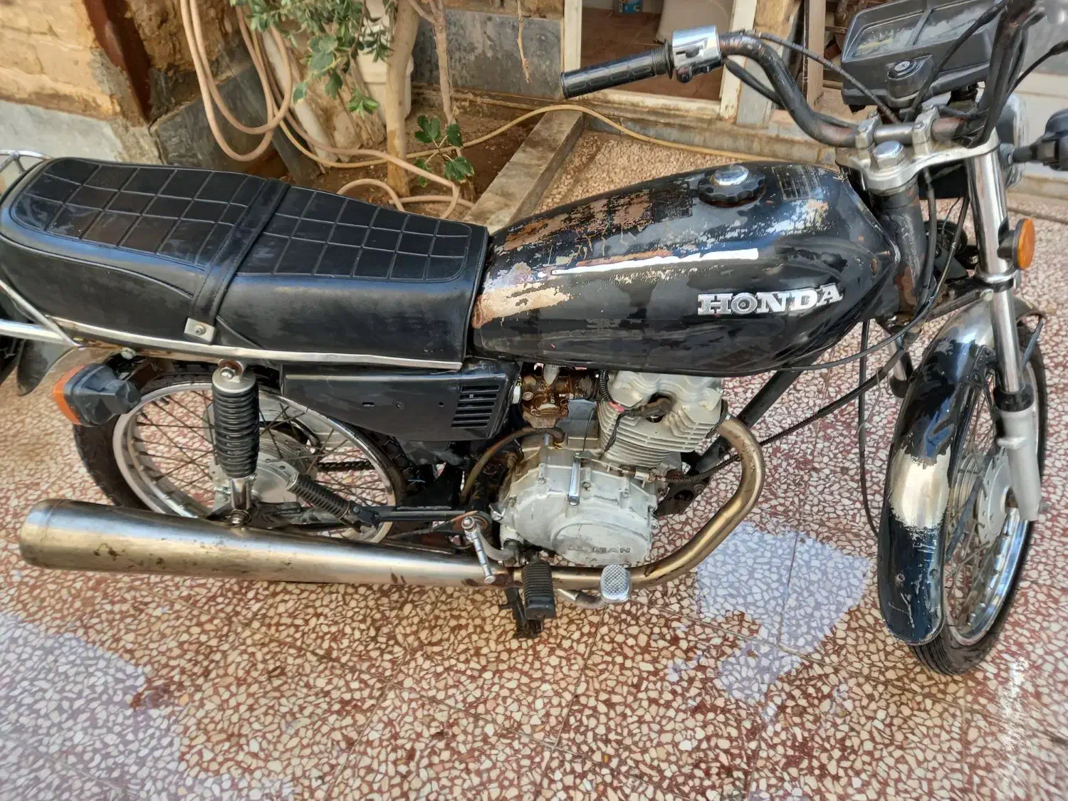 موتور هندا ۱۲۵ مدل ۸۴|موتورسیکلت|قم, وادی السلام|دیوار