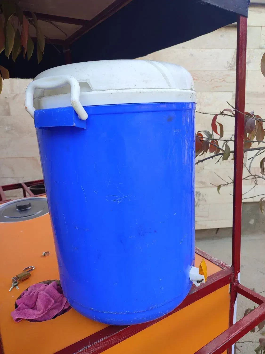 کلمن یا فلاکس آب ۴۵ لیتری بزرگ|ظروف نگهدارنده، پلاستیکی، یک‌بارمصرف|بوکان, |دیوار