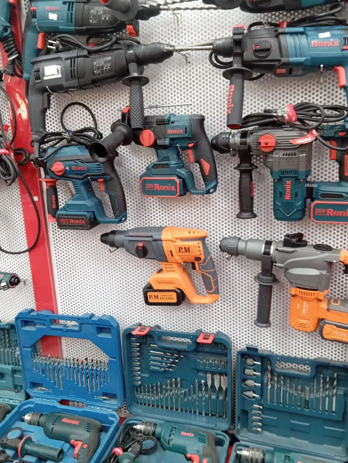 رونیکس انواع دریل شارژی و پیچ گوشتی شارژی رونیکس|ابزارآلات|قم, بنیاد|دیوار