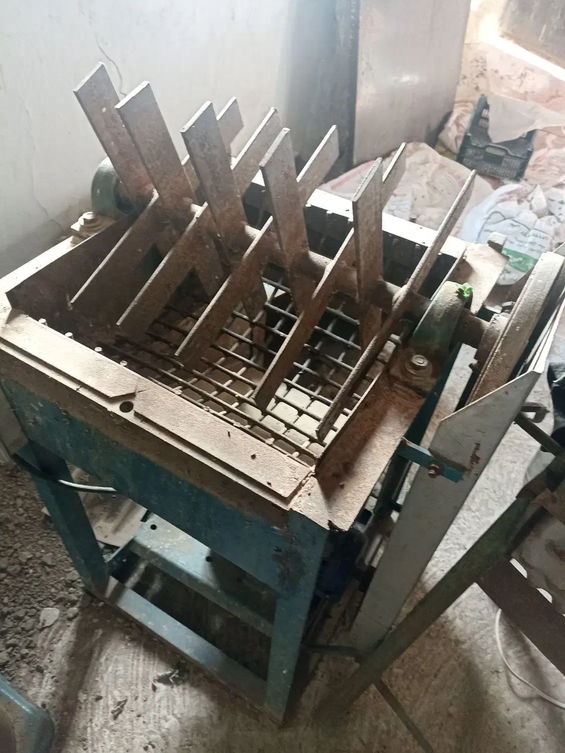 چغندر خرد کن برقی|ماشین‌آلات صنعتی|میانه, |دیوار