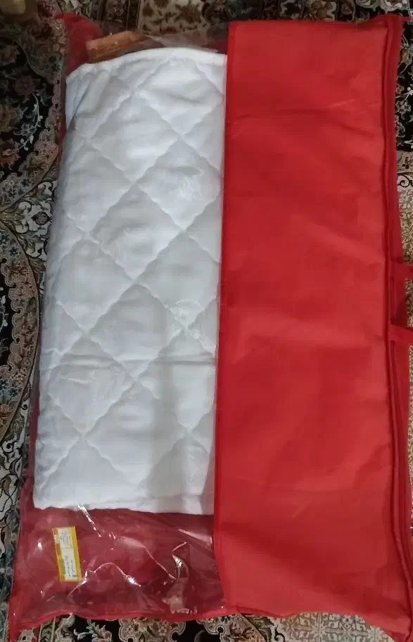 محافظ تشک|رختخواب، بالش، پتو|تهران, سوهانک|دیوار