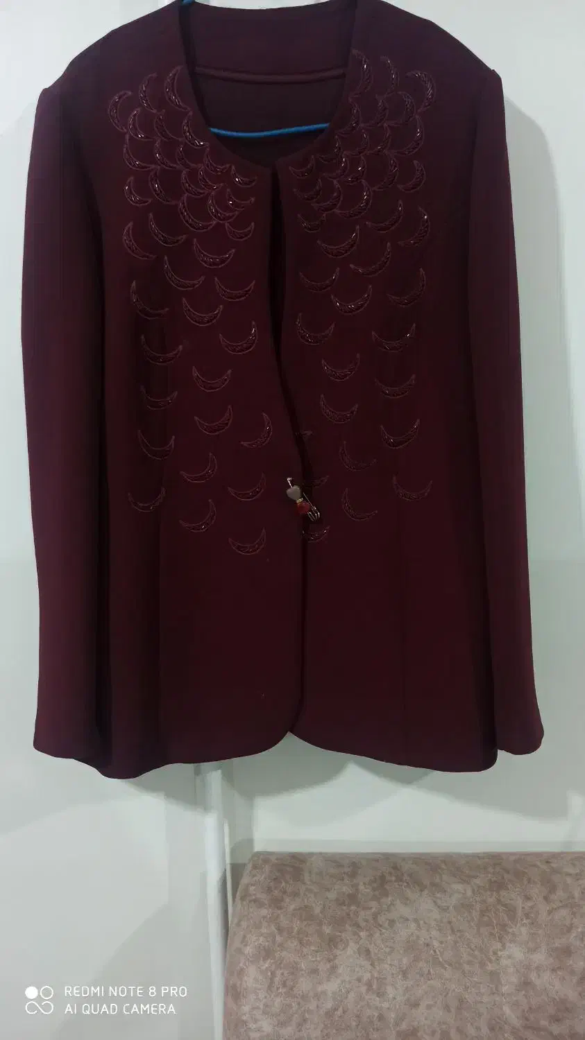 کت تک ،کت دامن|لباس|همدان, |دیوار