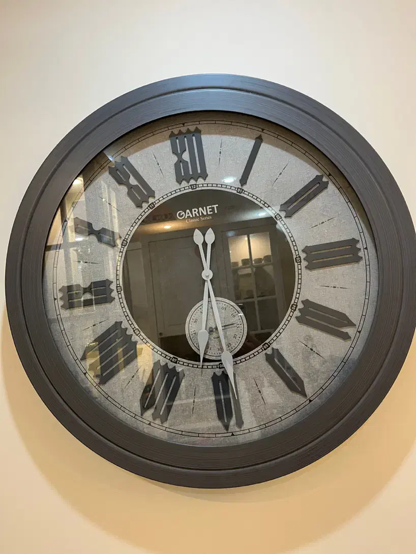 ساعت خاکستری طوسی شیک سایز بزرگ مناسب جهیزیه|ساعت دیواری و تزئینی|مشهد, شهید فرامرز عباسی|دیوار