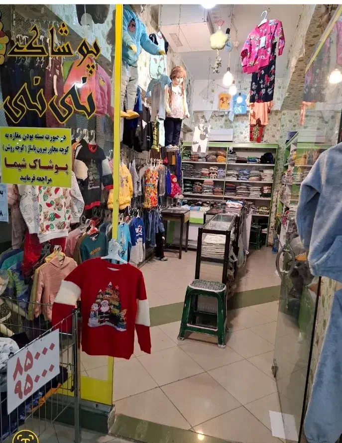 مغازه دودر نبش راهرو ۱۸متر|فروش مغازه و غرفه|مشهد, چهارباغ|دیوار