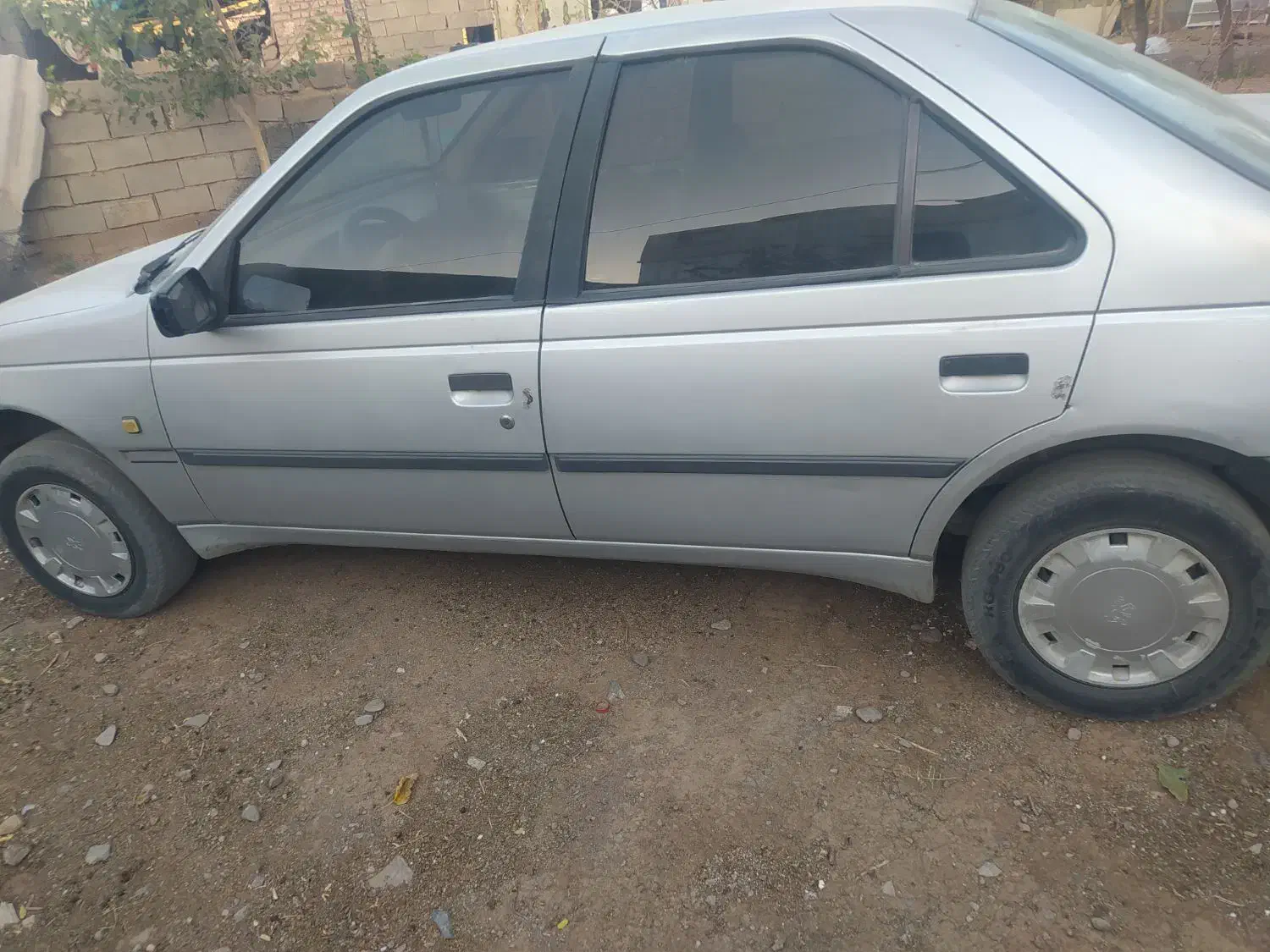 ماشین 405|خودرو سواری و وانت|نیشابور, شهید جعفری|دیوار