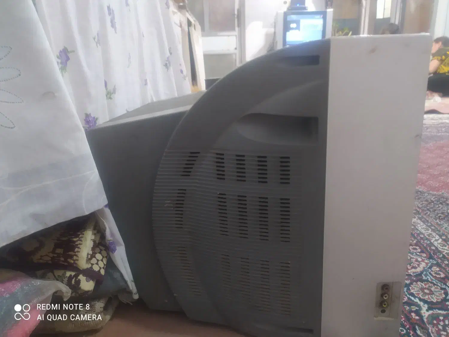 تلویزیون قدیمی|تلویزیون و پروژکتور|اردبیل, |دیوار