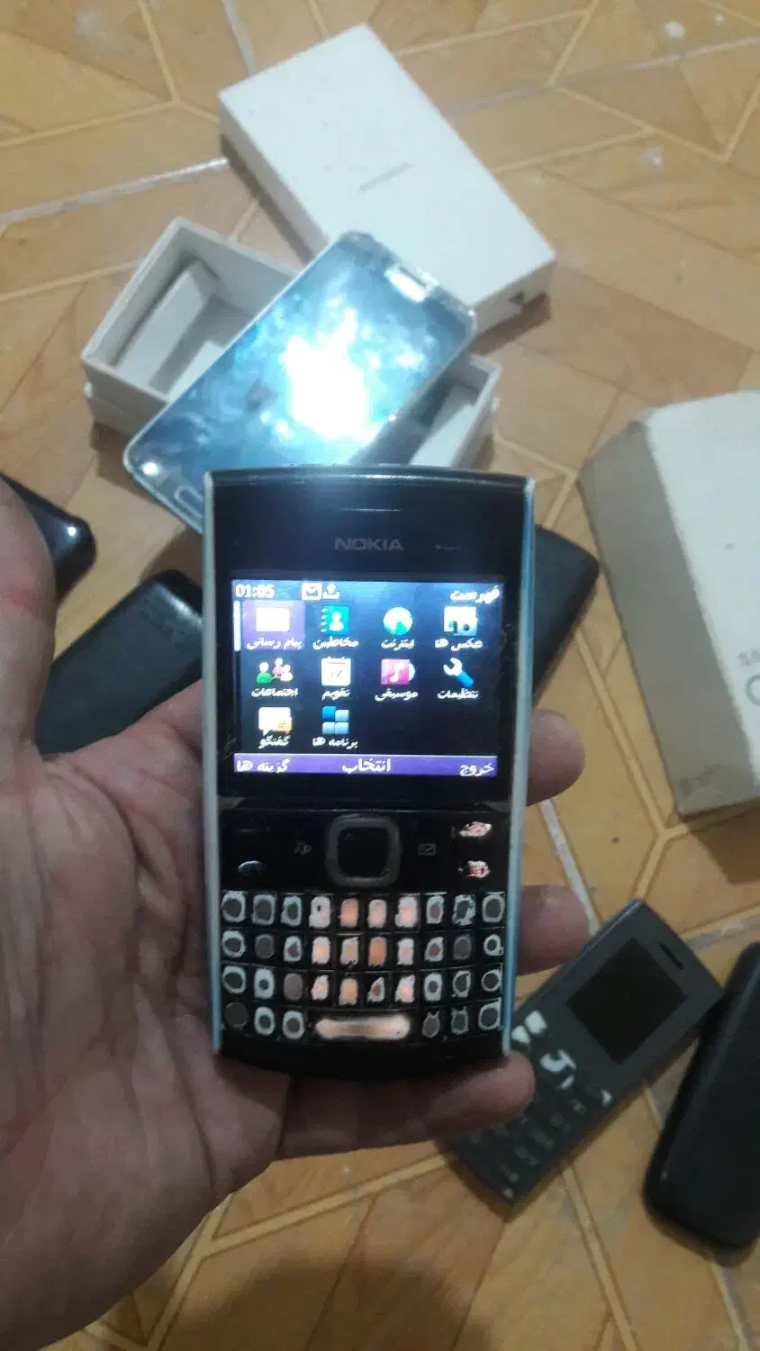 موبایل نوکیا سالم و بقیه احتیاج به تعمیر|موبایل|کرج, کرج نو|دیوار
