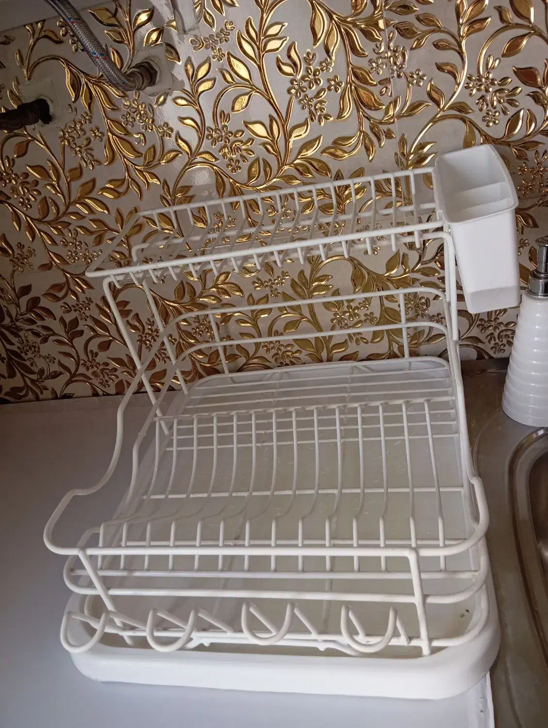 آب چکان|آب‌چکان و نظم‌دهنده ظروف|تهران, قیام|دیوار