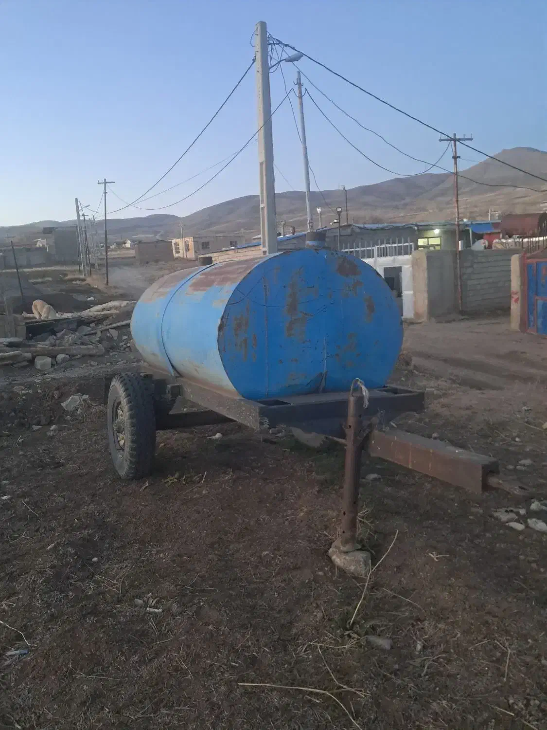 ترکتور رومانی مدل ۶۳ تمیز تازه تعمیر با لوازم|خودرو سنگین|ورزقان, |دیوار