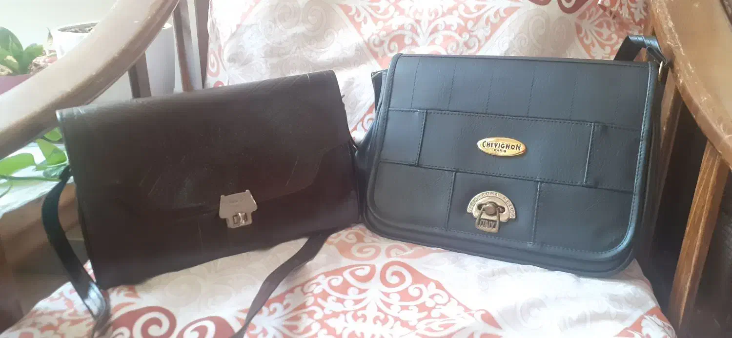 کیف چرم زنانه|کیف، کفش، کمربند|قم, قلعه یزدیها|دیوار