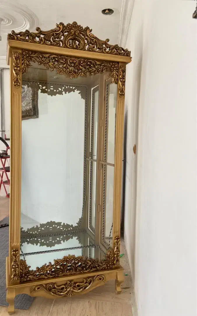 بوفه چوبی طلایی|بوفه، ویترین، کنسول|ماکو, |دیوار