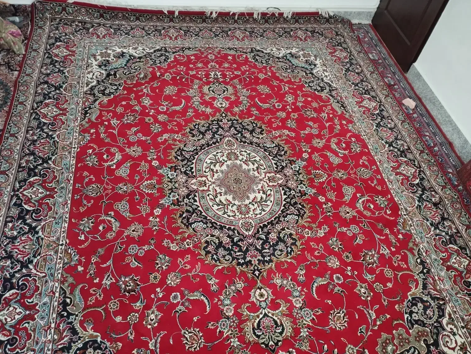 یک جفت فرش ۱۲ متری ۷۰۰ شانه کار کرده تمیز|فرش|صفادشت, |دیوار