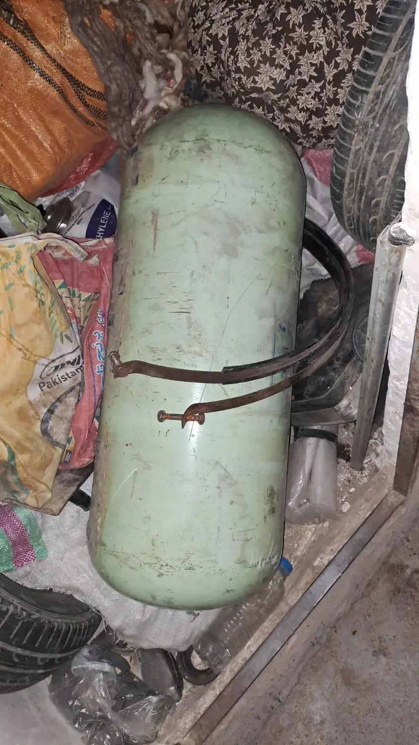 کپسول سه سال تاریخ داره قیمت چهار میلیون 4000000|قطعات یدکی و لوازم جانبی|رضویه, |دیوار