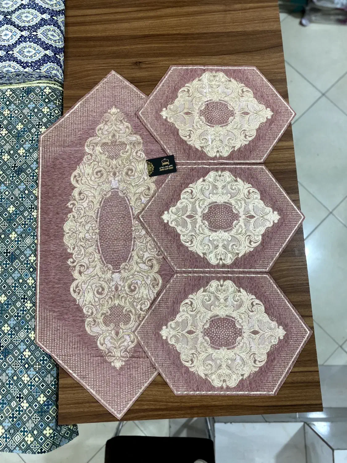 رانر رومیزی ۴ تیکه قلم زنی صحرا|پرده، رانر، رومیزی|قم, ولیعصر|دیوار