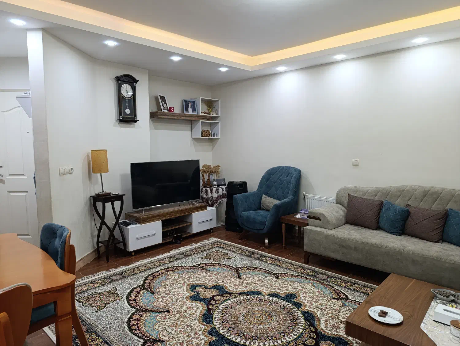 آپارتمان گلمان 85 متر سندآماده بهترین موقعیت|فروش آپارتمان|ارومیه, |دیوار