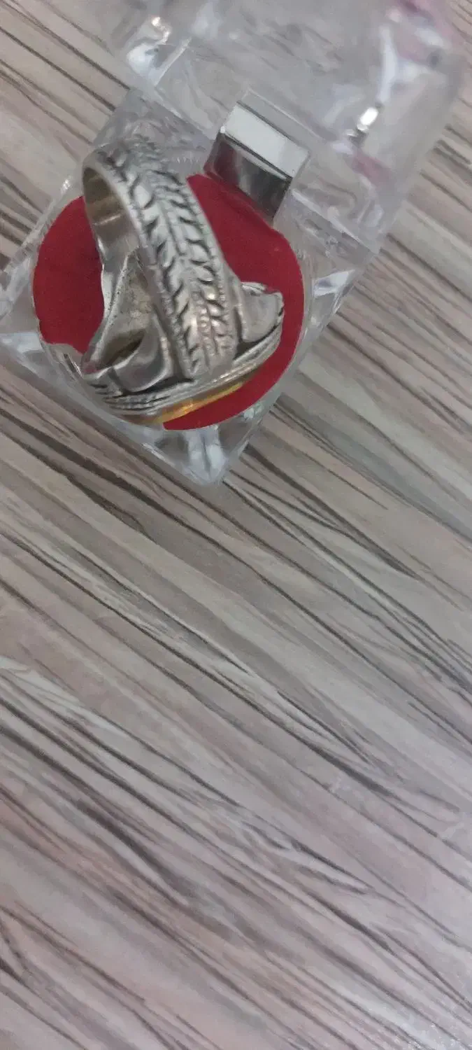 انگشتر لعل|کلکسیون اشیاء عتیقه|زنجان, |دیوار