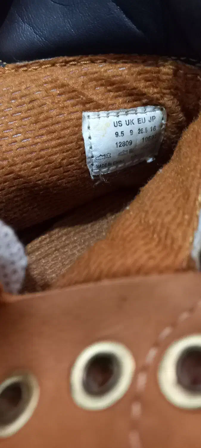 نیم بوت بچگانه برند timberlandسایز ۲۶/۵|کیف، کفش، کمربند|تهران, سازمان برنامه جنوبی|دیوار