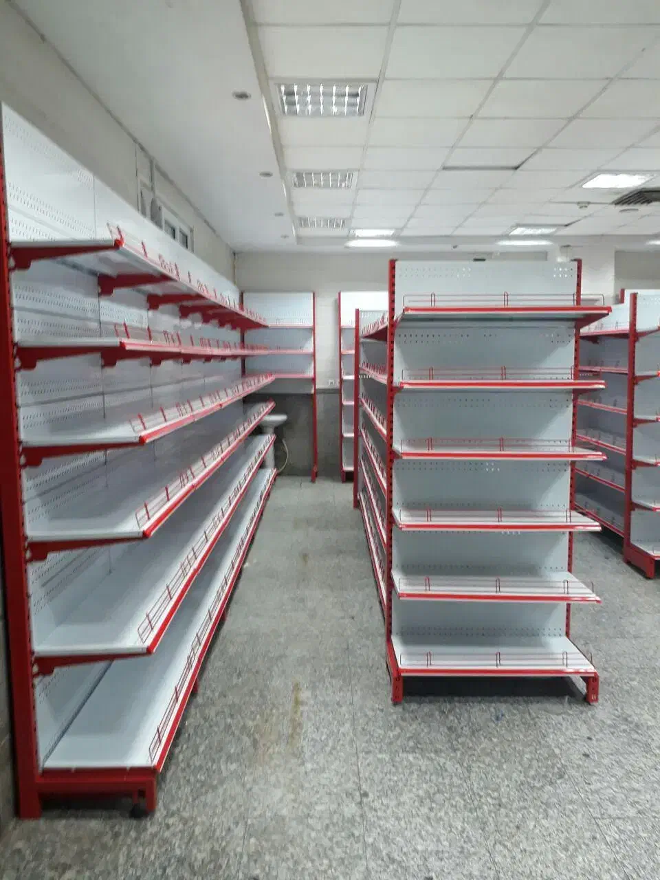 قفسه فلزی عمده ومحدود/استندپاستیل|فروشگاه و مغازه|قزوین, |دیوار