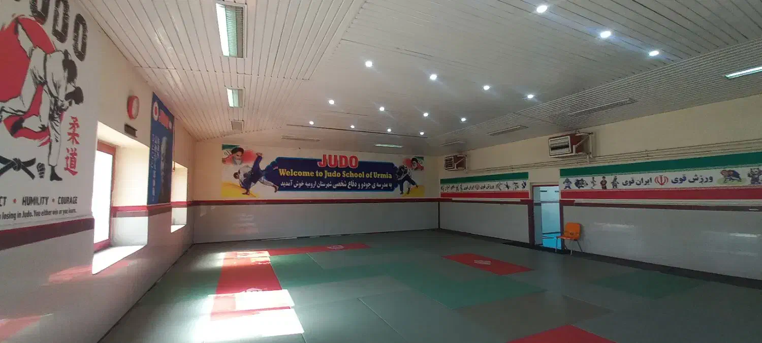 اجاره سالن ورزشی مجتمع تختی|اجارهٔ کوتاهمدت دفتر کار و فضای آموزشی|ارومیه, |دیوار