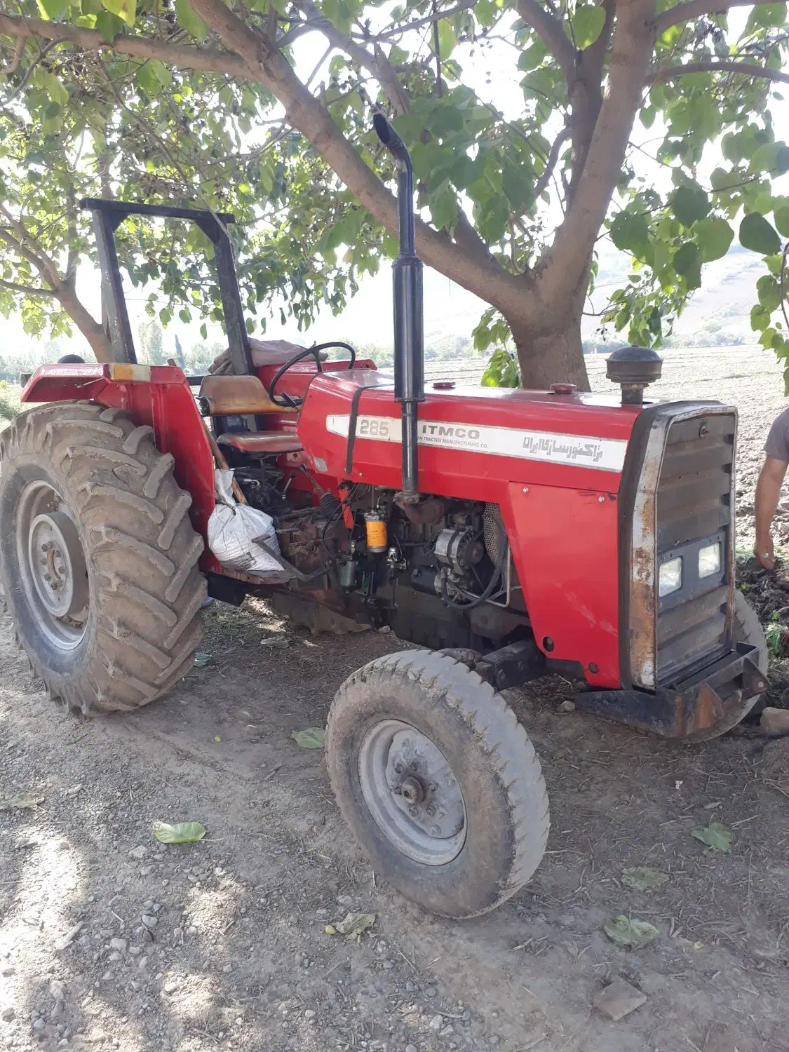 تراکتور مدل ۱۳۷۵ موتو انگلیسی تازه تعمیر اساسی|خودرو سنگین|گرگان, |دیوار