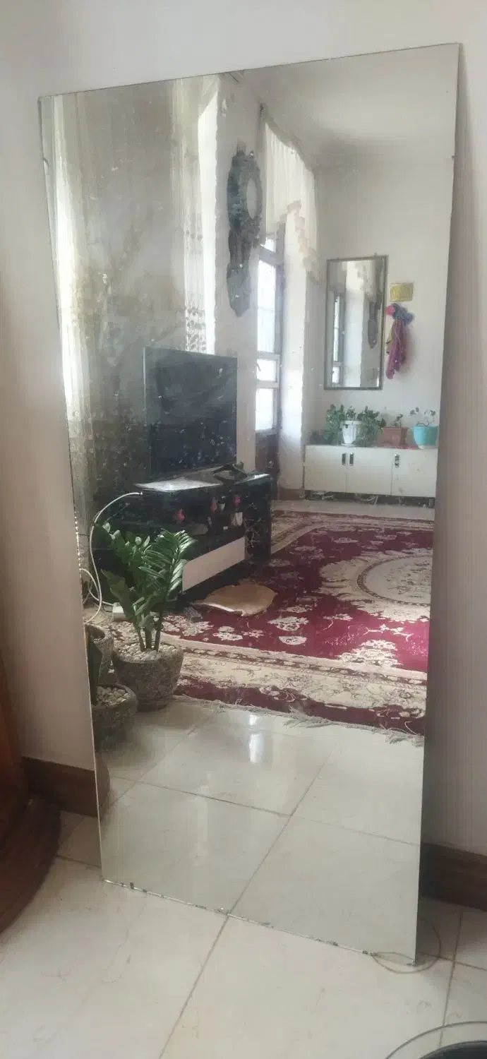 آینه قدی|آینه|دره شهر, |دیوار