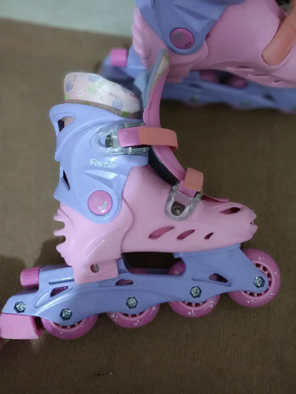 اسکیت بچگانه|دوچرخه، اسکیت، اسکوتر|خمینی‌شهر, |دیوار