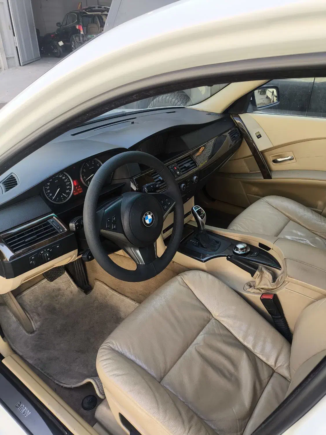 BMW 525 بدون رنگ استثنایی|خودرو سواری و وانت|شیراز, شهرک مهدیه|دیوار