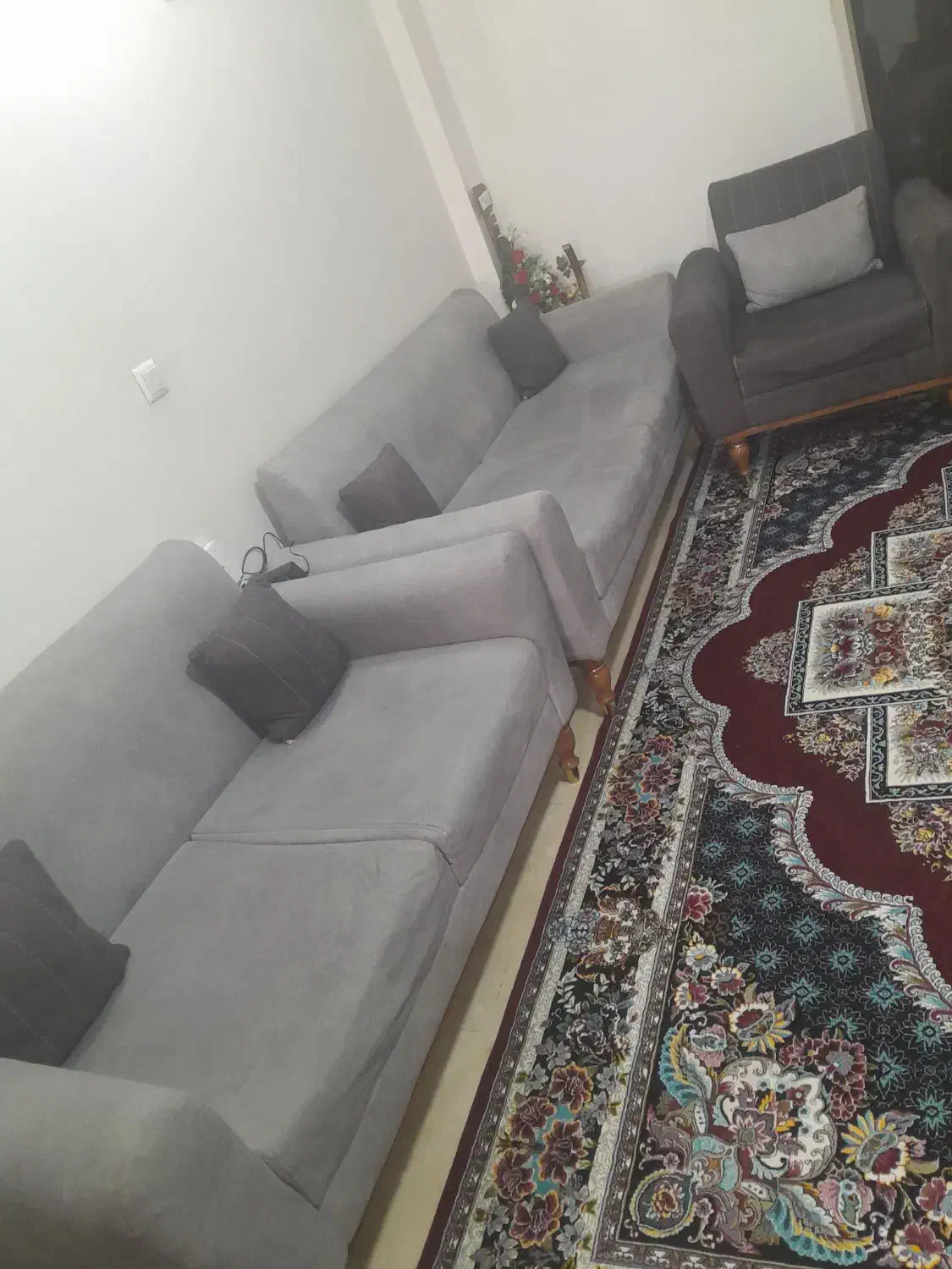 مبل هفت نفر با سه عدد جلومبلی|مبلمان خانگی و میز عسلی|تهران, والفجر (افسریه)|دیوار