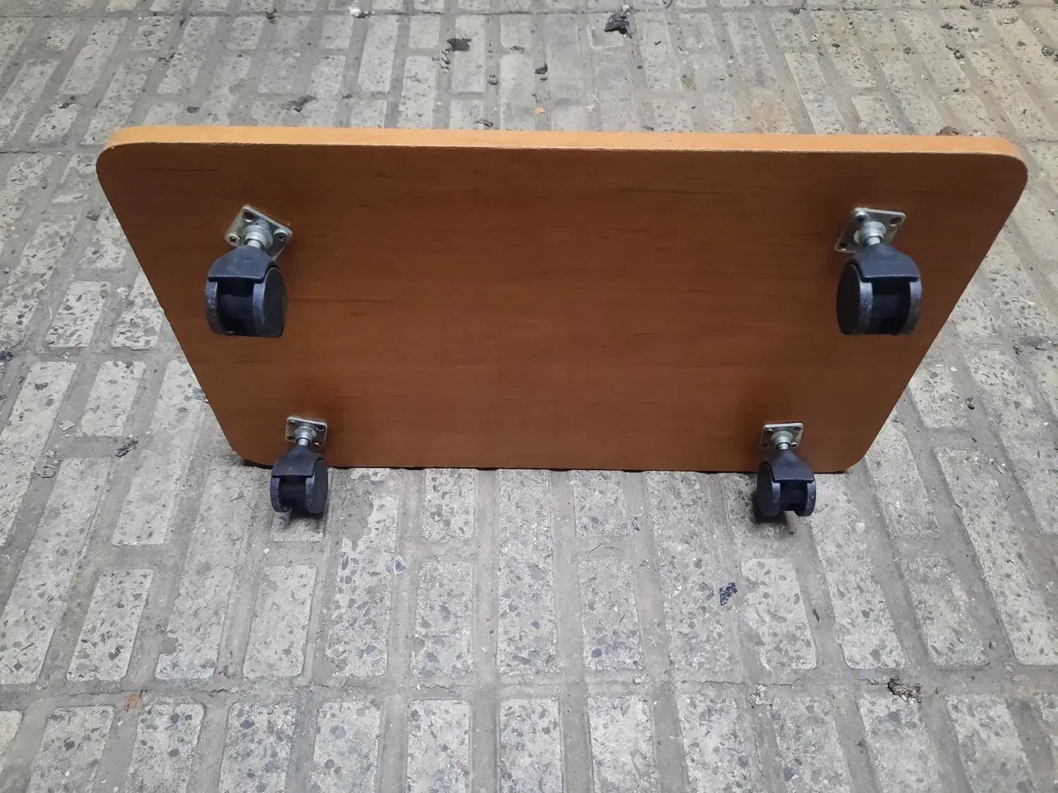 زیر کیسی چوبی چرخدار|قطعات و لوازم جانبی رایانه|کرج, شهرک بنفشه|دیوار