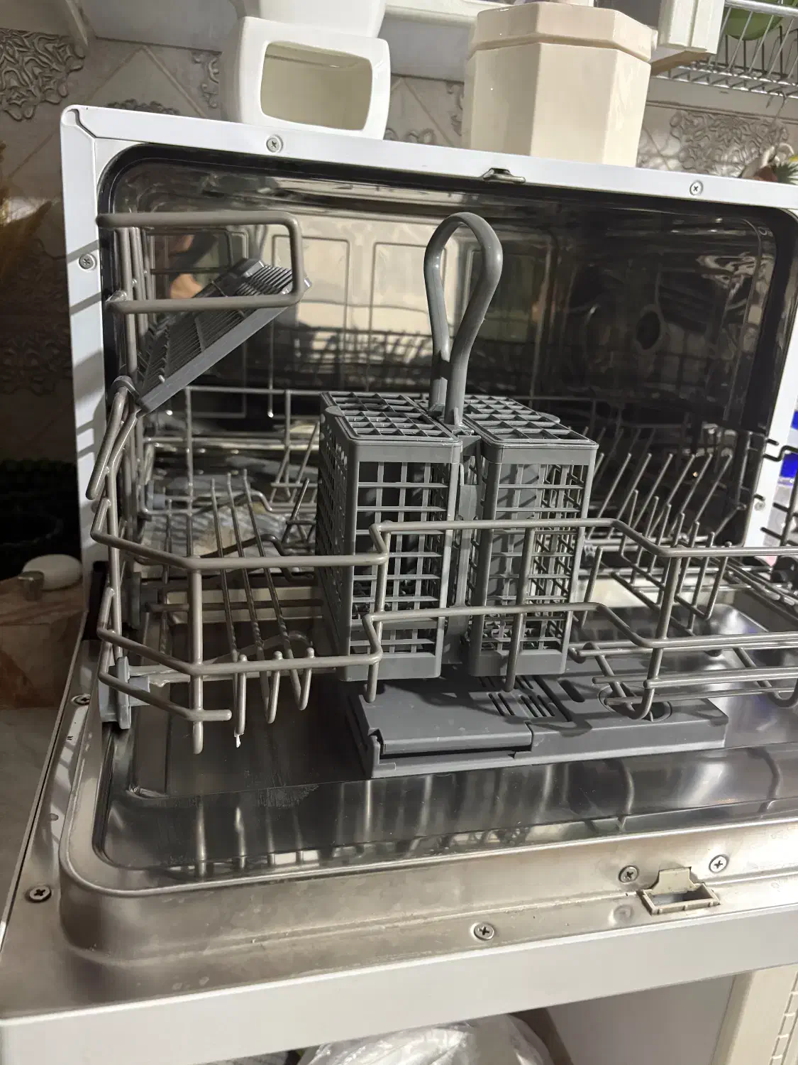 ماشین ظرفشویی زیرووات اصل|ماشین ظرفشویی|کاشان, میانچال|دیوار