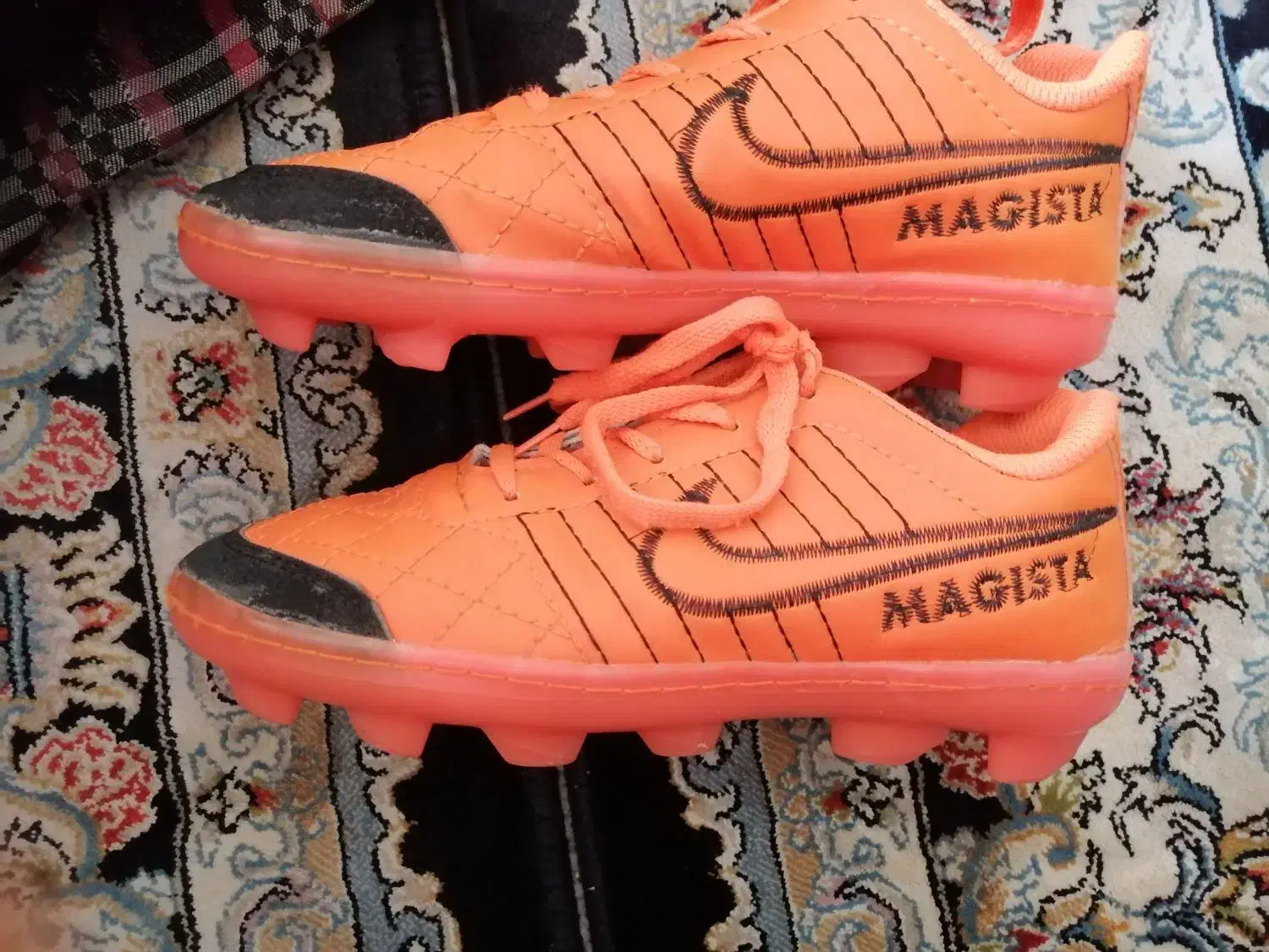 کفش چمن سایز 35|کفش و لباس بچه|سبزوار, امیریه|دیوار