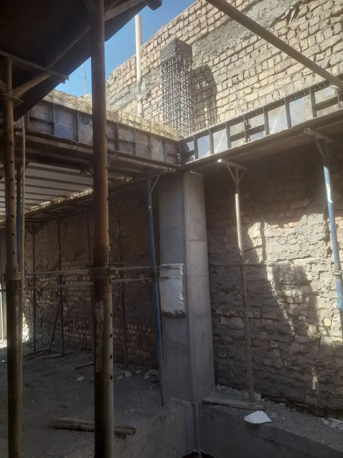 نیازمند اکیپ آرماتور بندی به صورت دست مزد|استخدام معماری، عمران و ساختمانی|ساوه, |دیوار