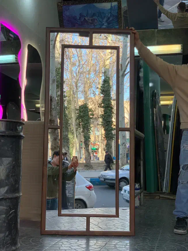 اینه با قاب|آینه|شهریار, شهریار|دیوار