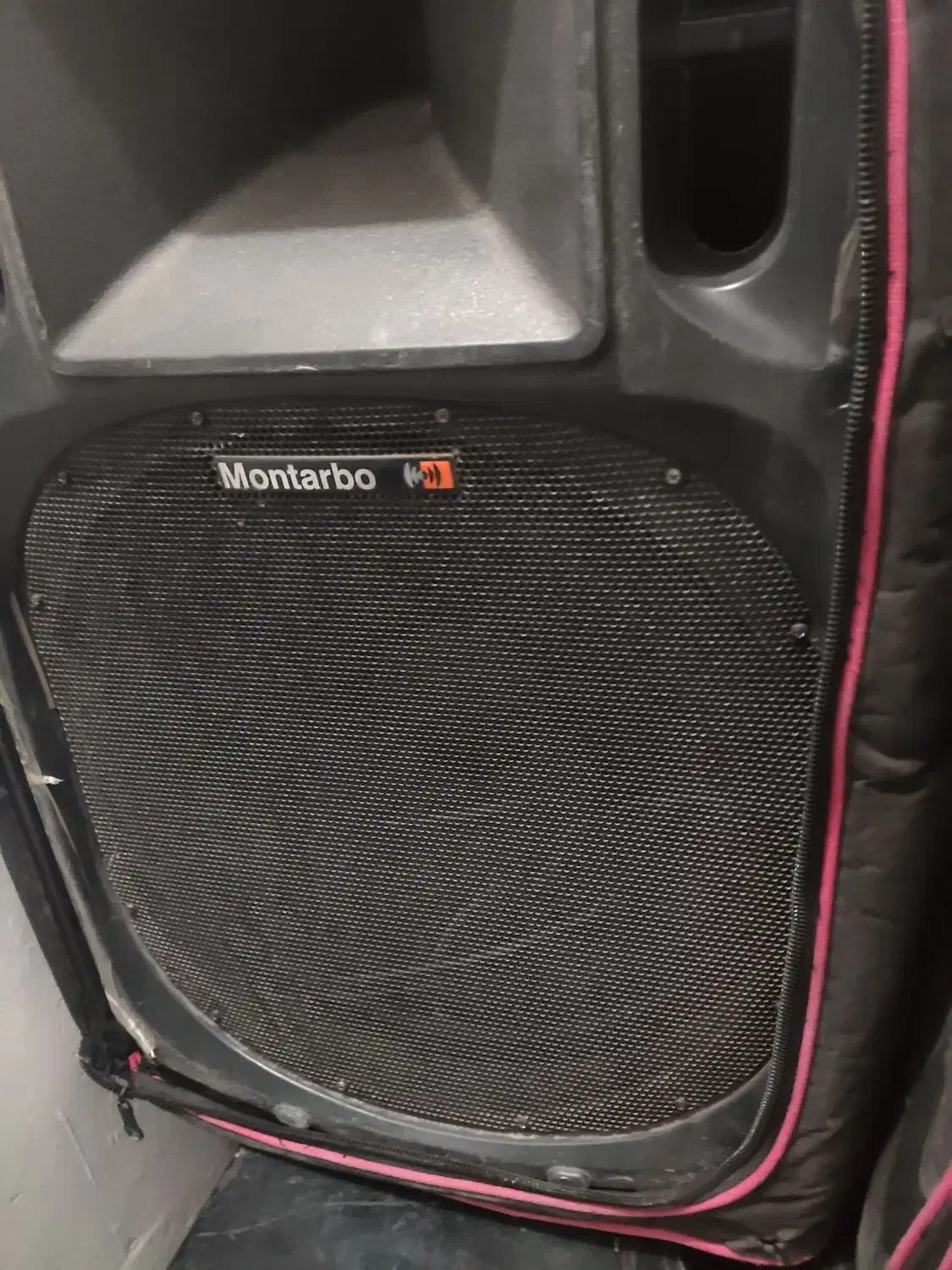 باندمونتاربو فابریک درحد|صوتی و تصویری|قائن, |دیوار