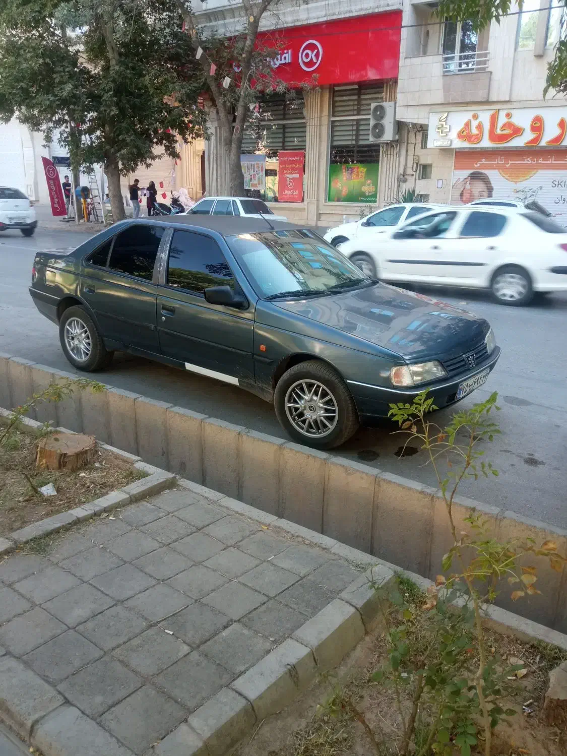 405 دلفینی مدل 92 تقویت داخل کرم|خودرو سواری و وانت|نیشابور, مازول|دیوار