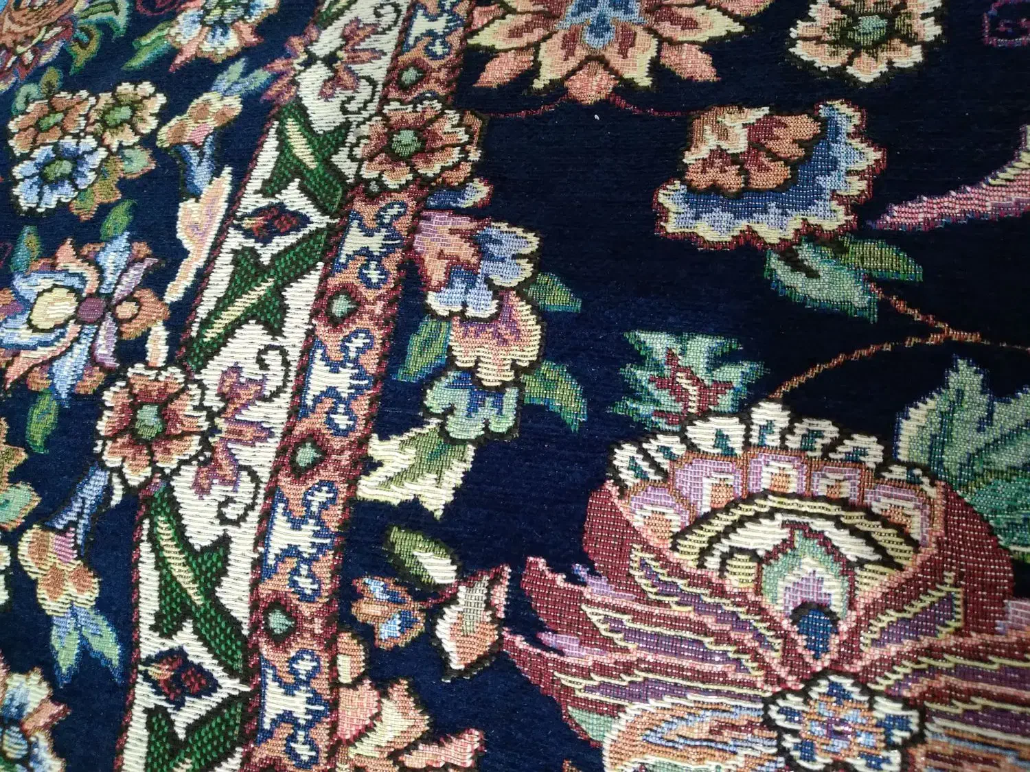 روفرشی|روفرشی|بروجرد, |دیوار