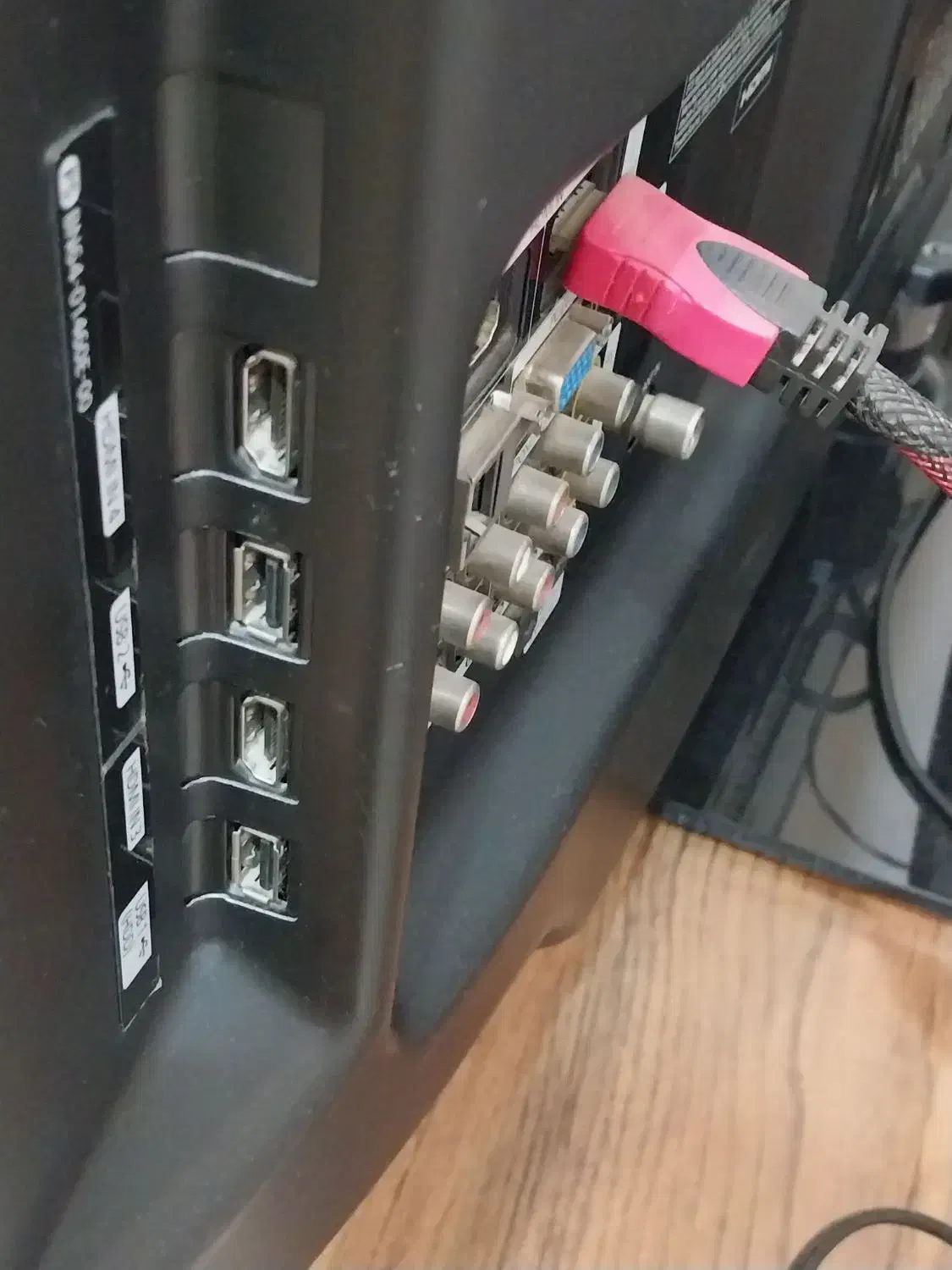 تلویزیون سامسونگ ۴۶ فول اچ دی صفحه لمسی|تلویزیون و پروژکتور|مشهد, جاهد شهر|دیوار