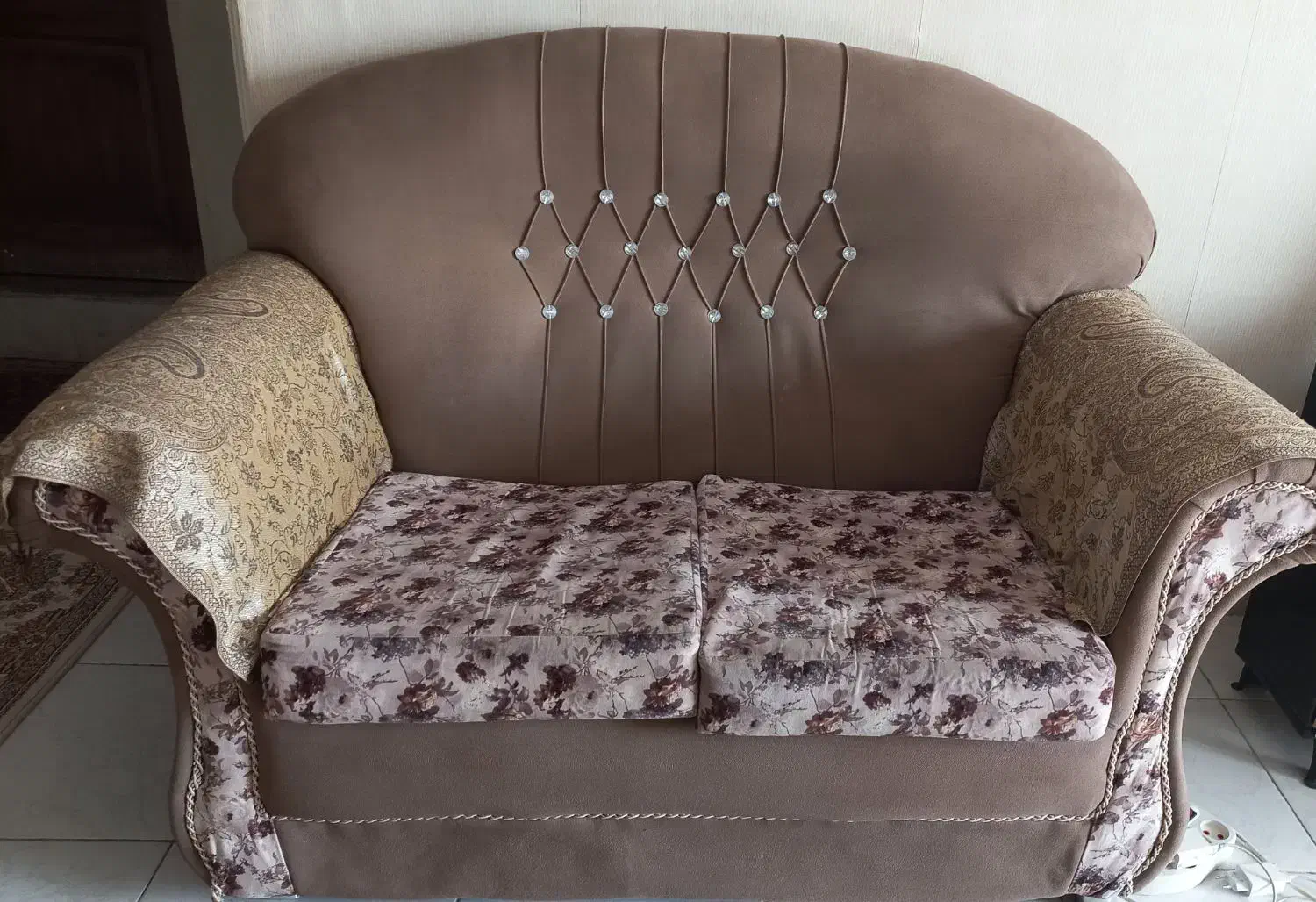 مبل راحتی 7نفره با میز وسط|مبلمان خانگی و میز عسلی|فردیس, شهرک شهید حسینی|دیوار