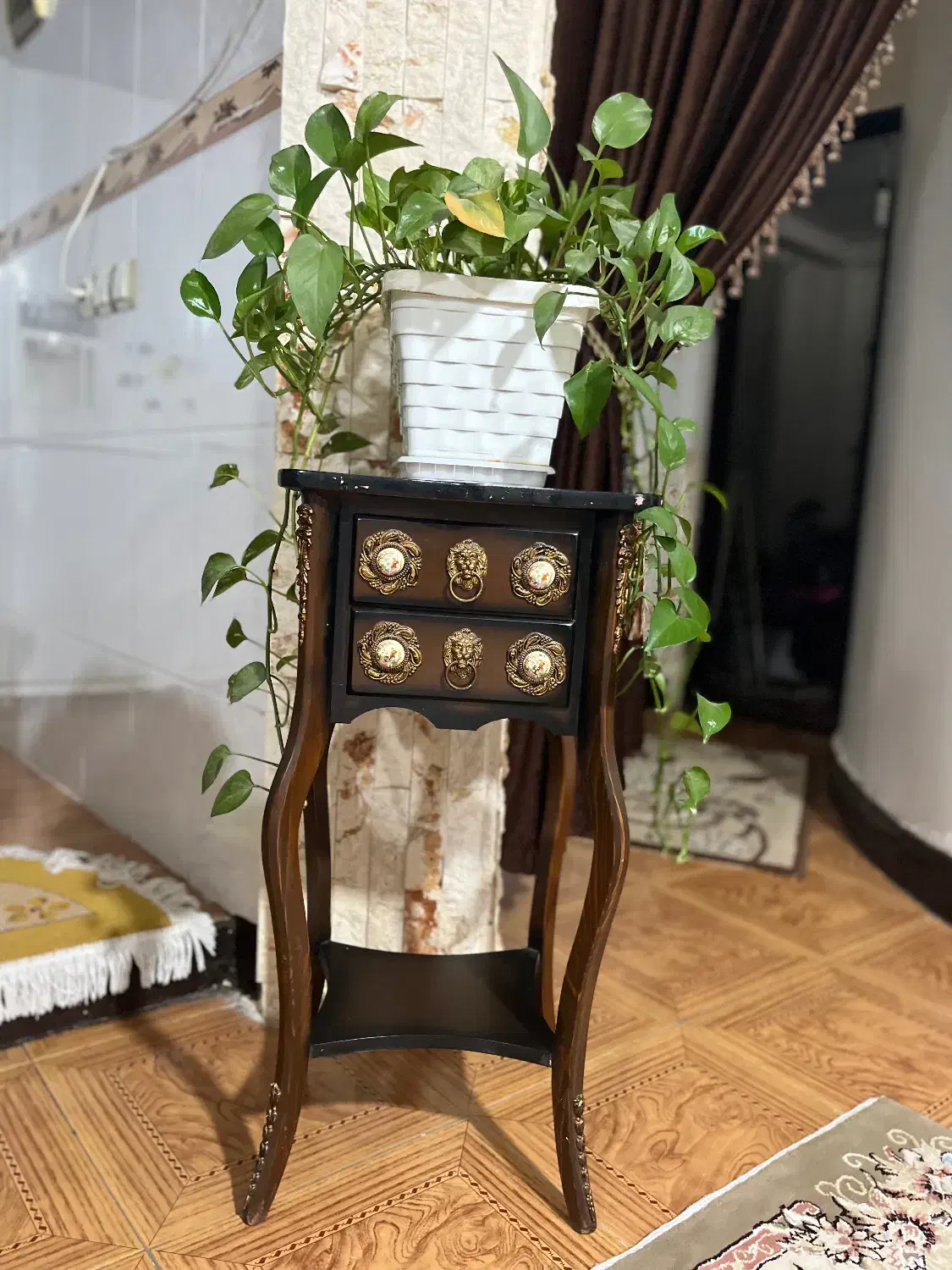 میز تلفن|میز تلفن|قائم‌شهر, |دیوار